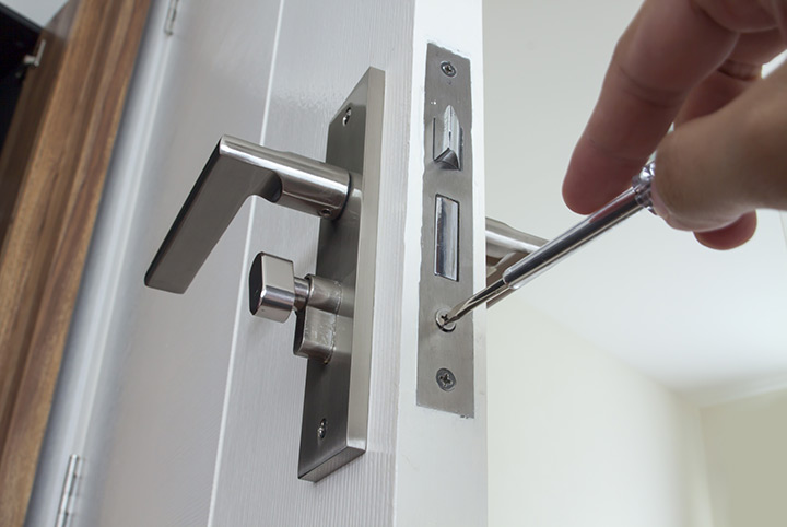 Our local locksmiths are able to repair and install door locks for properties in Birmingham and the local area.